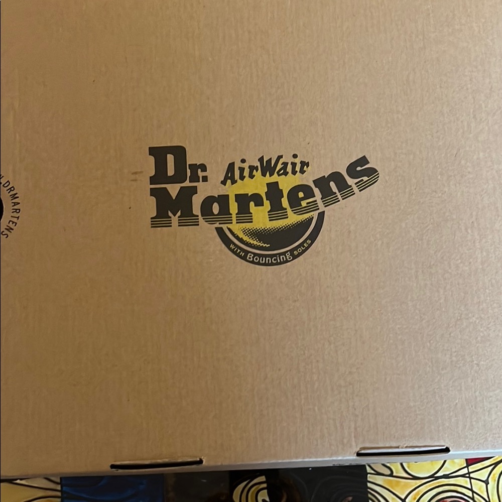 Dr. Martens Black Sandals with Iconic Design - Picture 9 of 9
